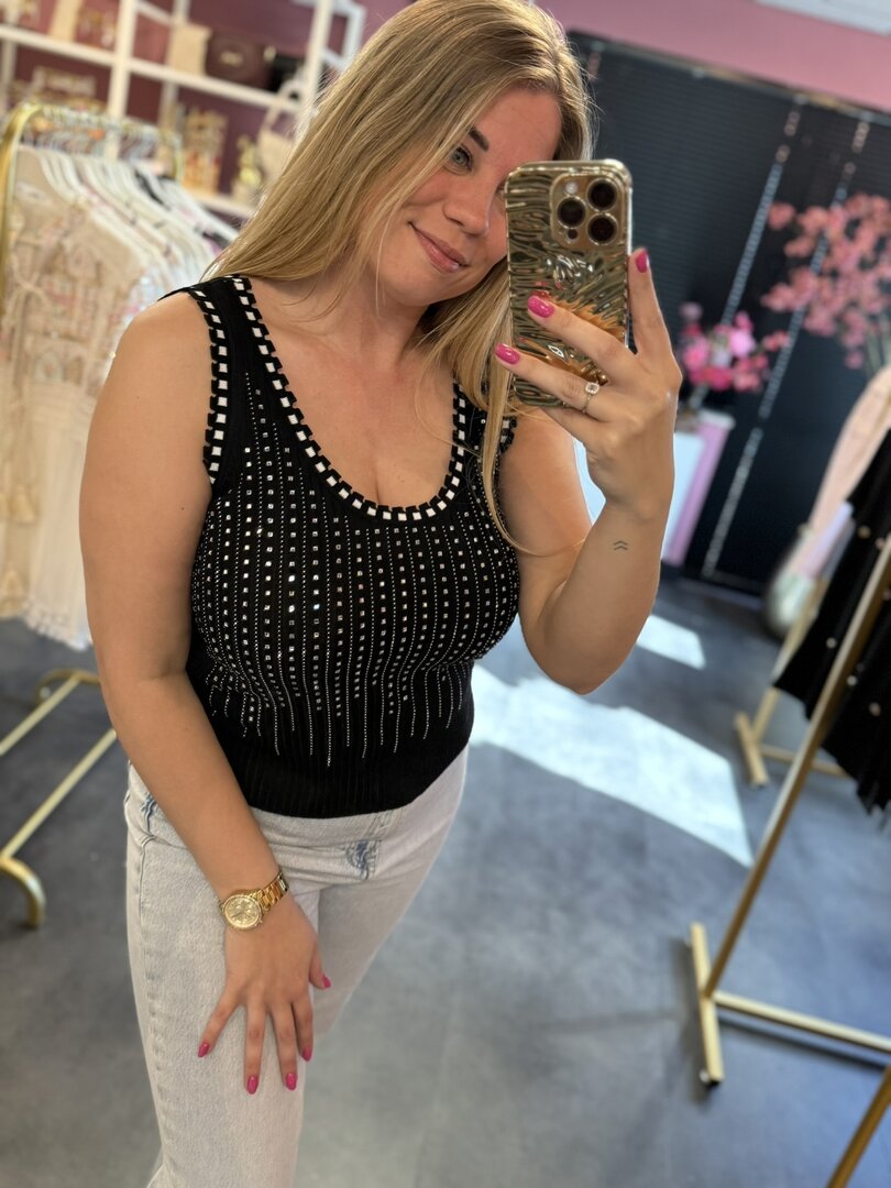 Zwarte top met diamantjes