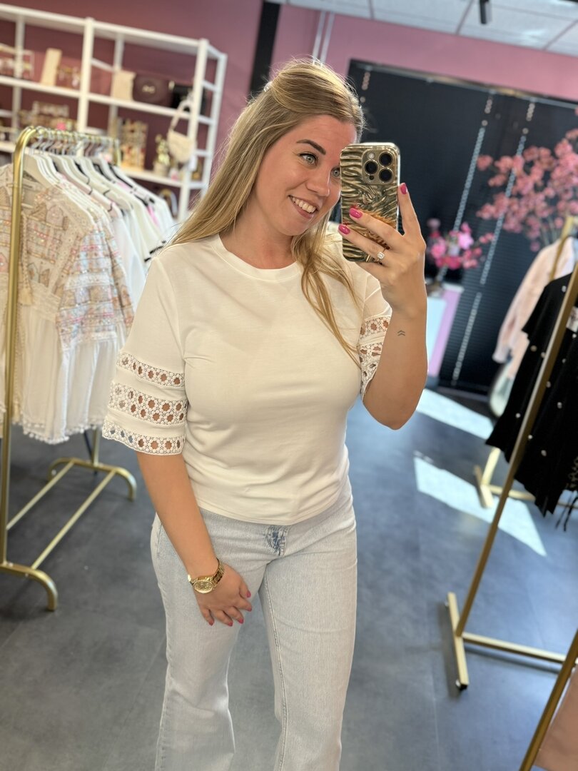 Shirt wit