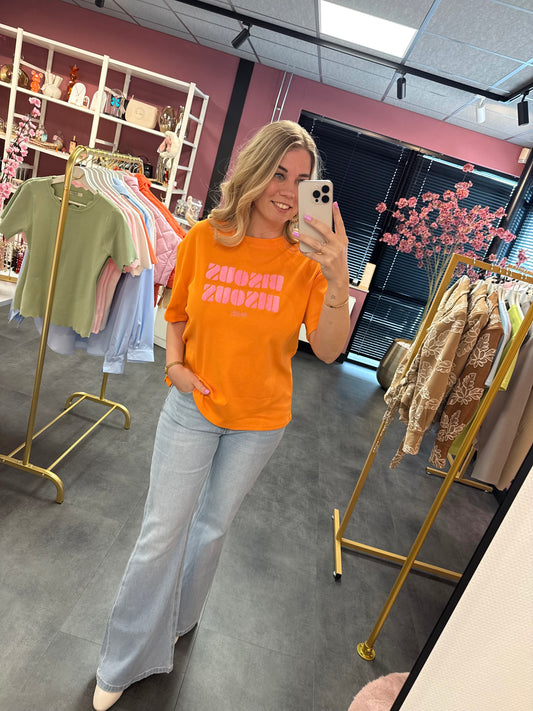Ambika t-shirt Bisous oranje