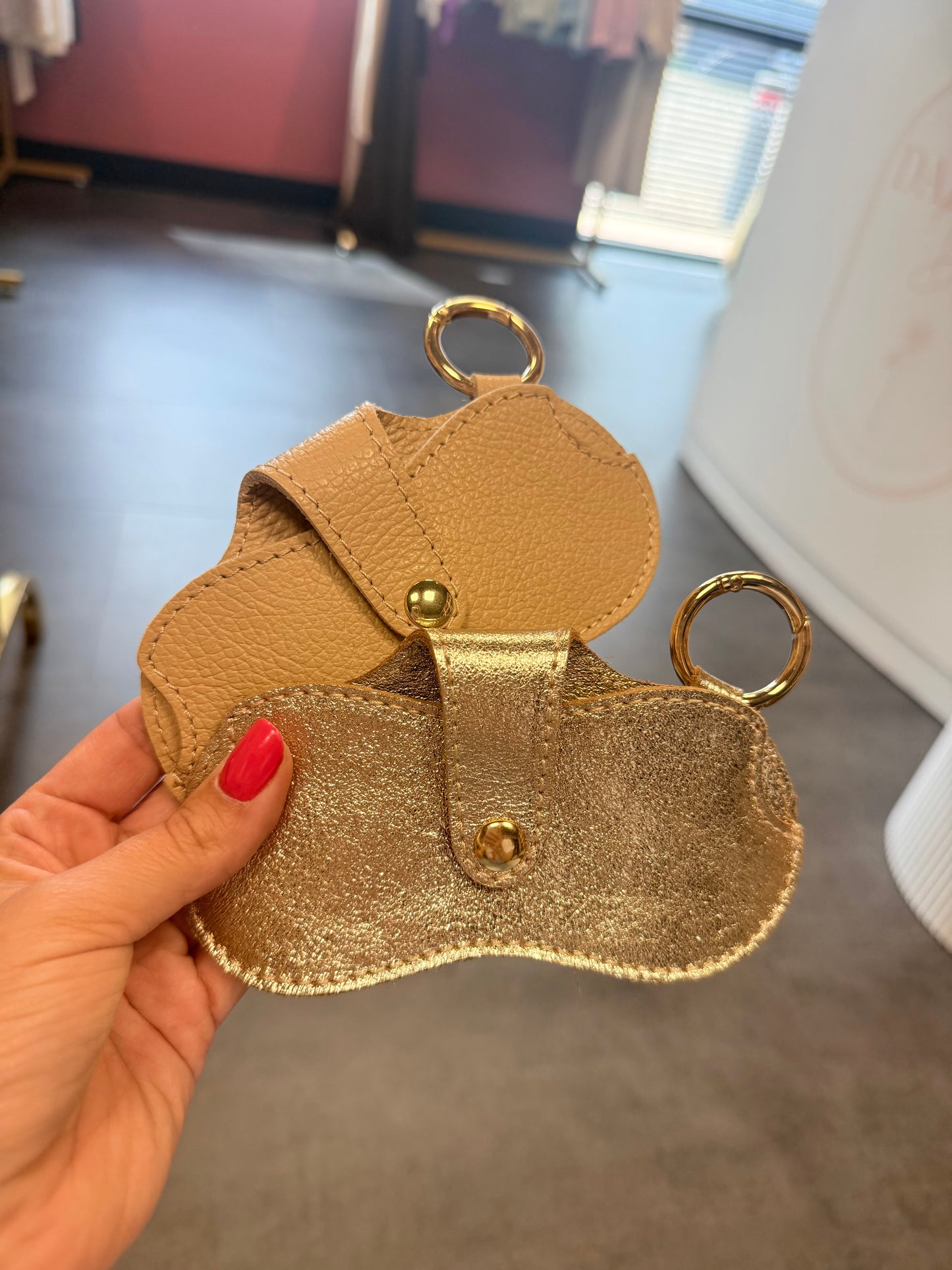 Zonnebril hoesje leder kleur taupe
