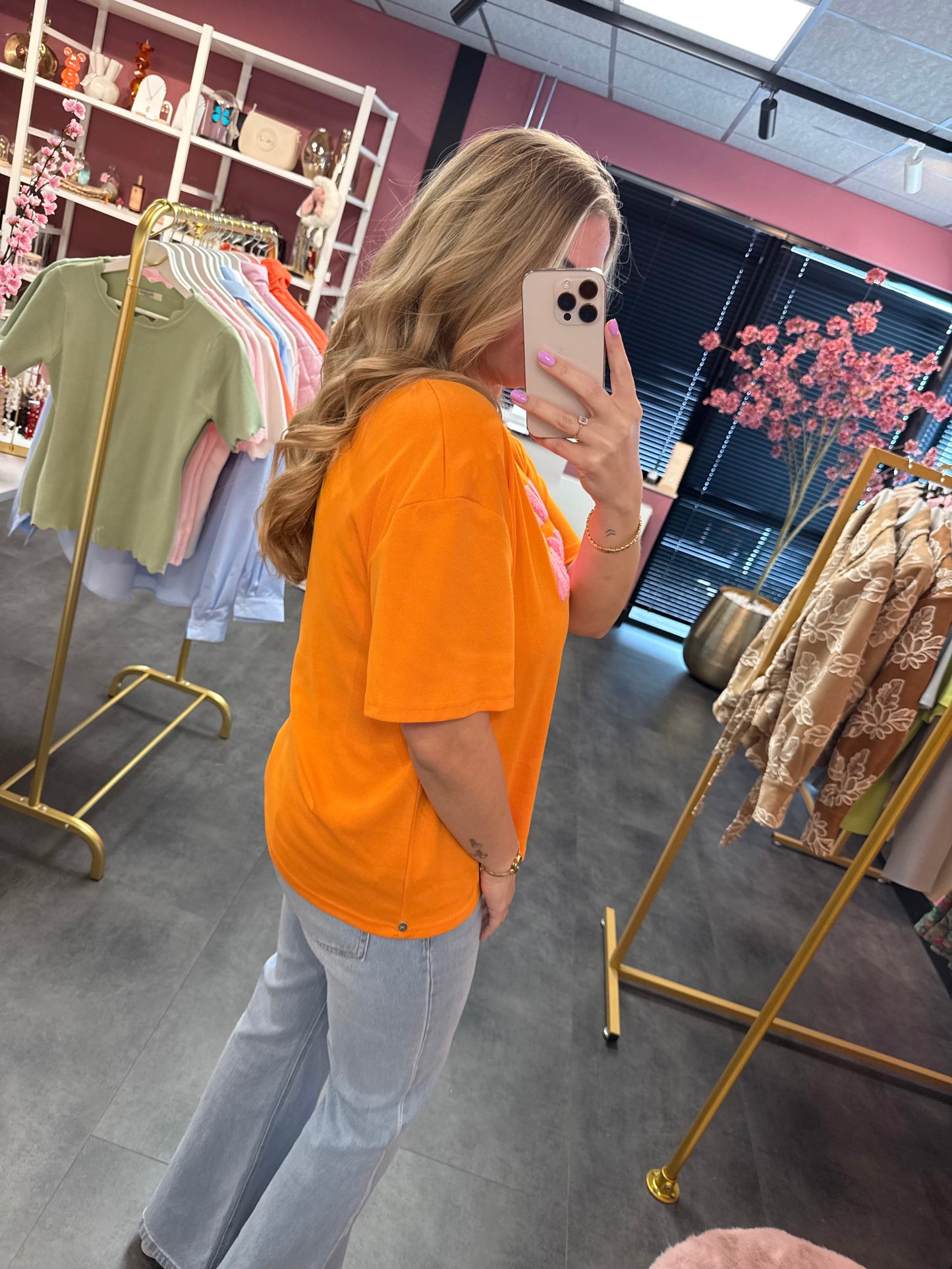 Ambika t-shirt Bisous oranje