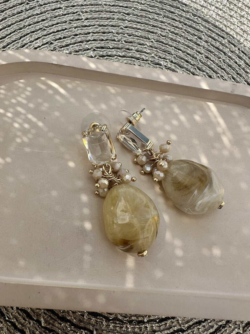 Oorbel wedding guest bruin