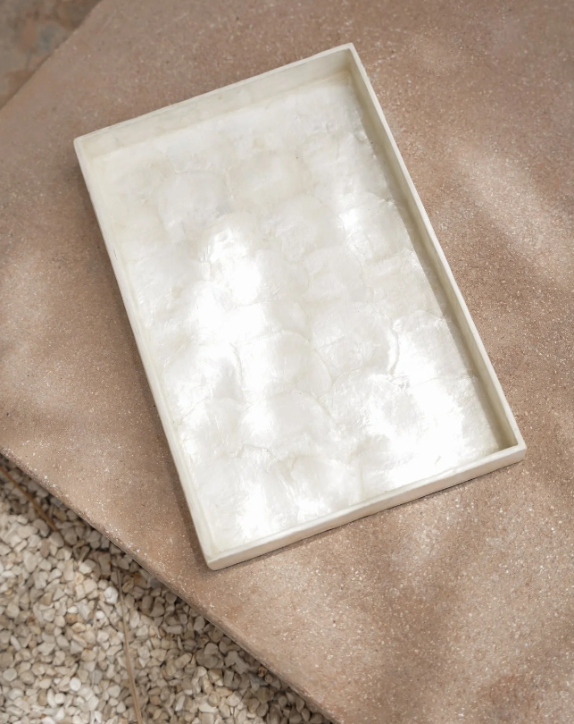 The Capiz plate - goud