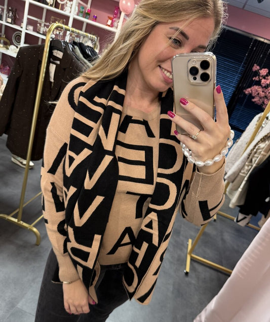 Trui inclusief sjaal