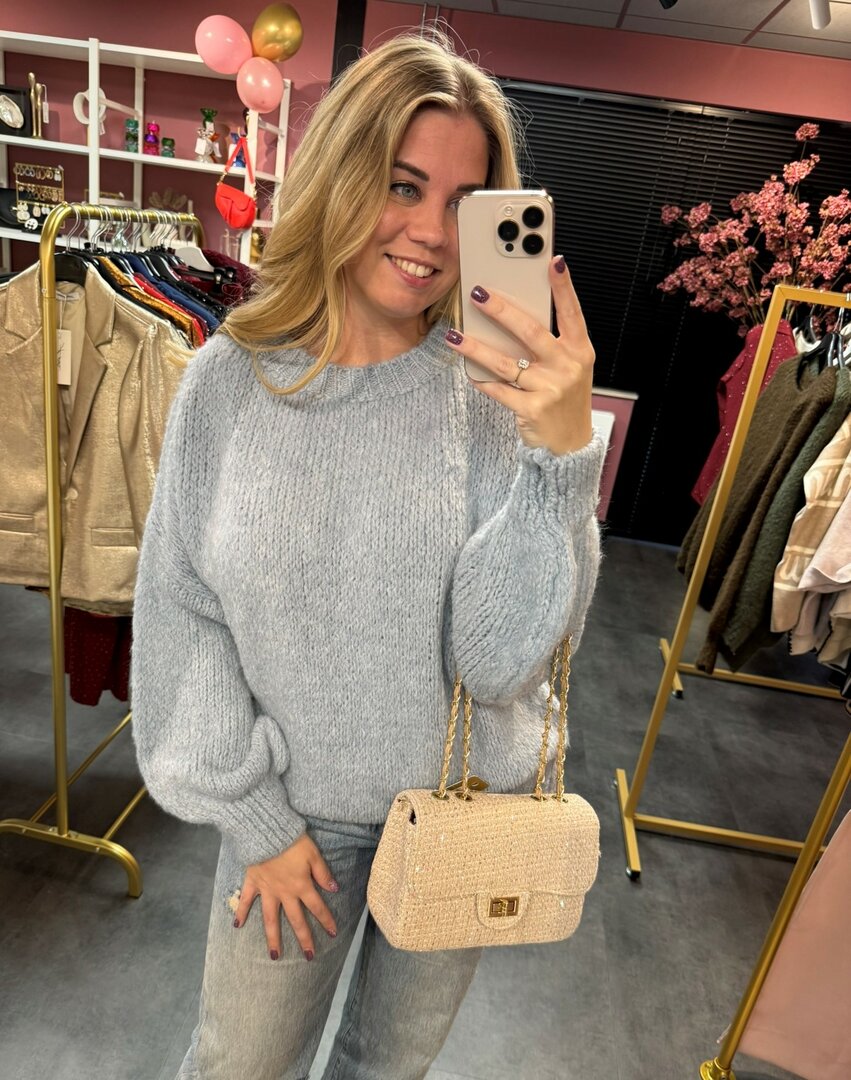 Lotti trui in de kleur licht blauw