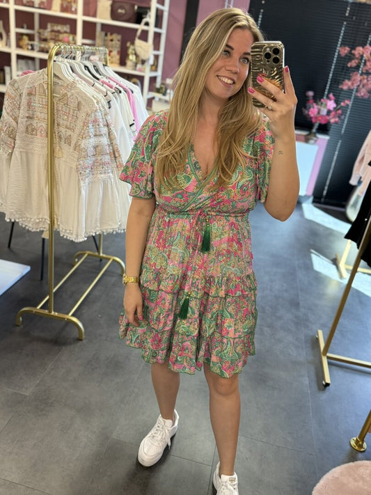 Fleurig jurkje in de kleur groen en roze