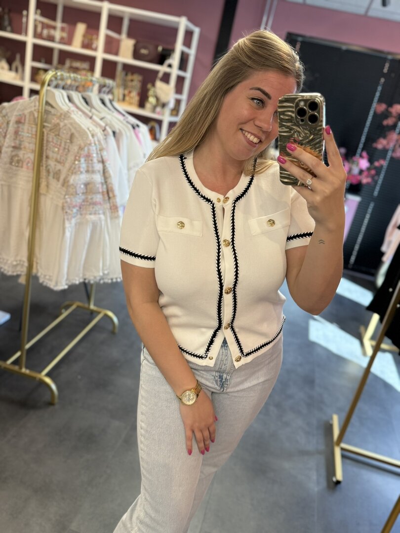 Witte top met gouden knopen