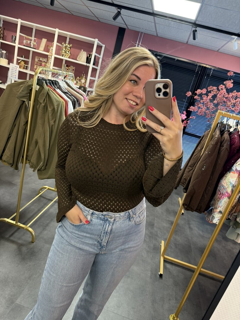 By Swan - shirt bruin met faired mouw