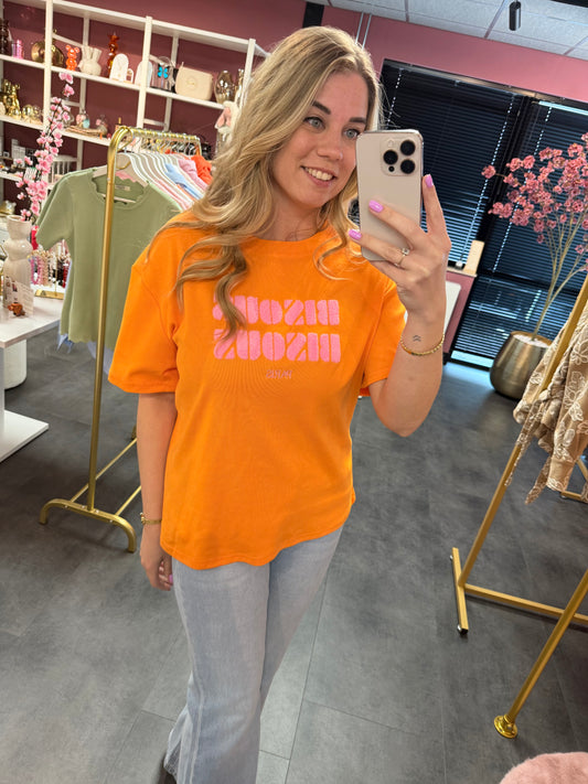 Ambika t-shirt Bisous oranje