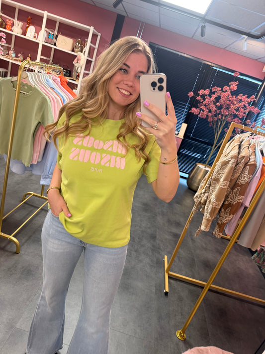 Ambika t-shirt Bisous groen