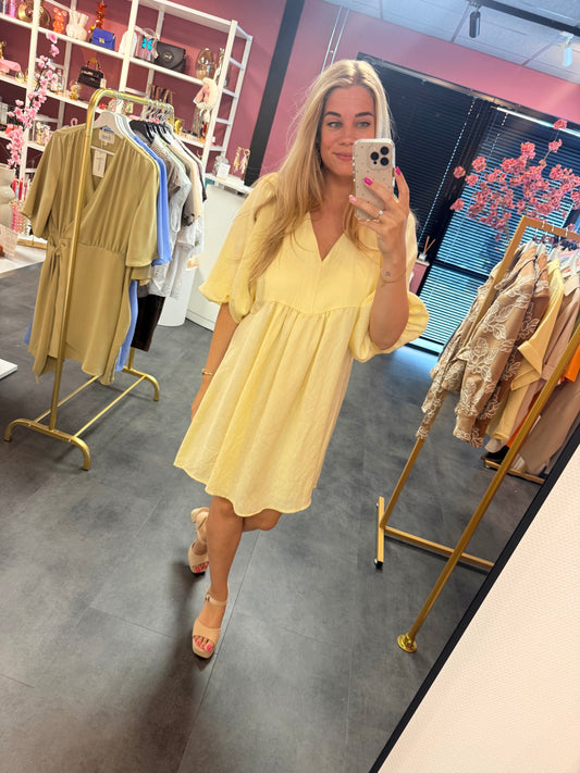 Losvallend zomerjurk - Butter yellow