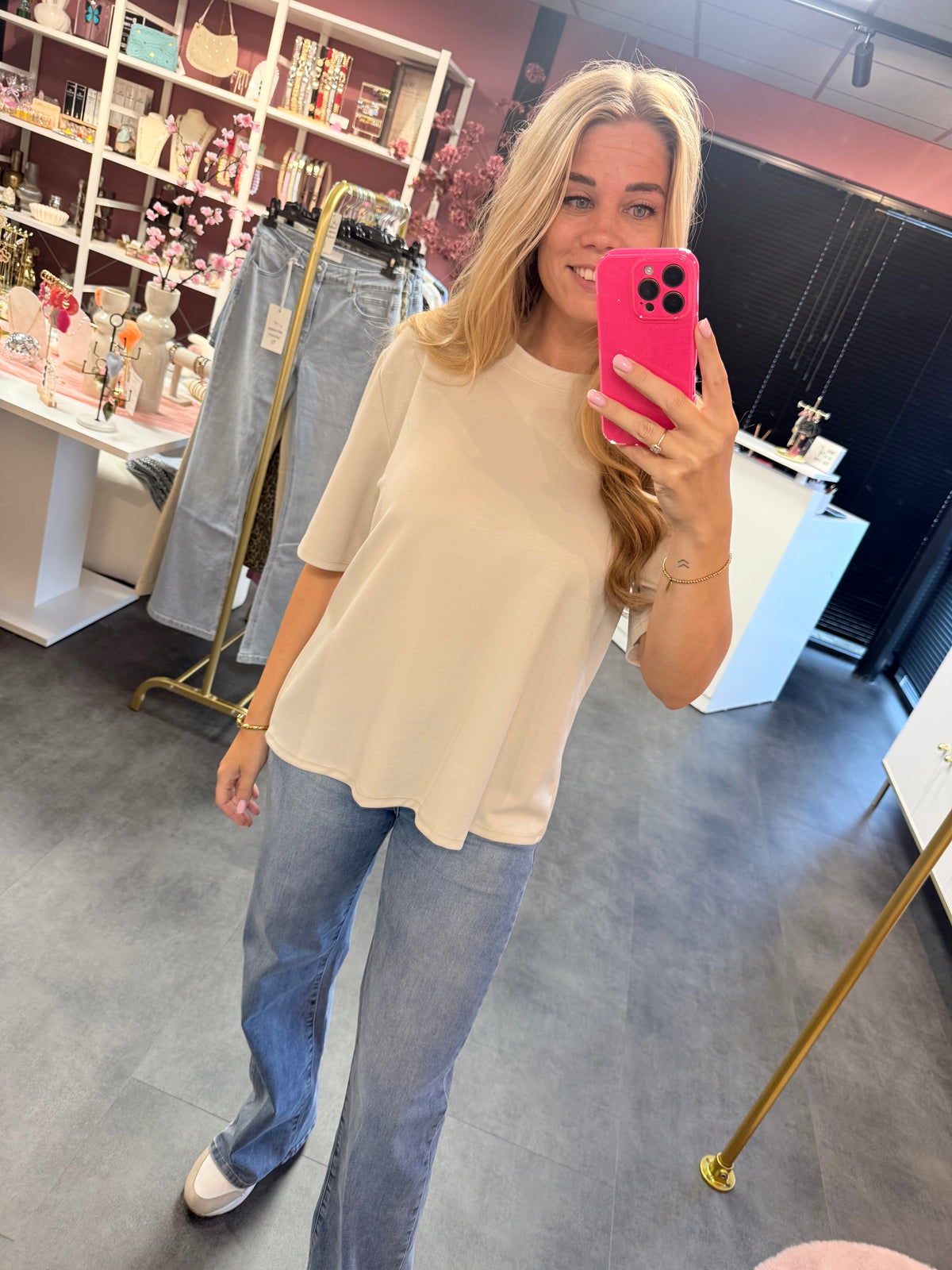 Beige shirt met franjes