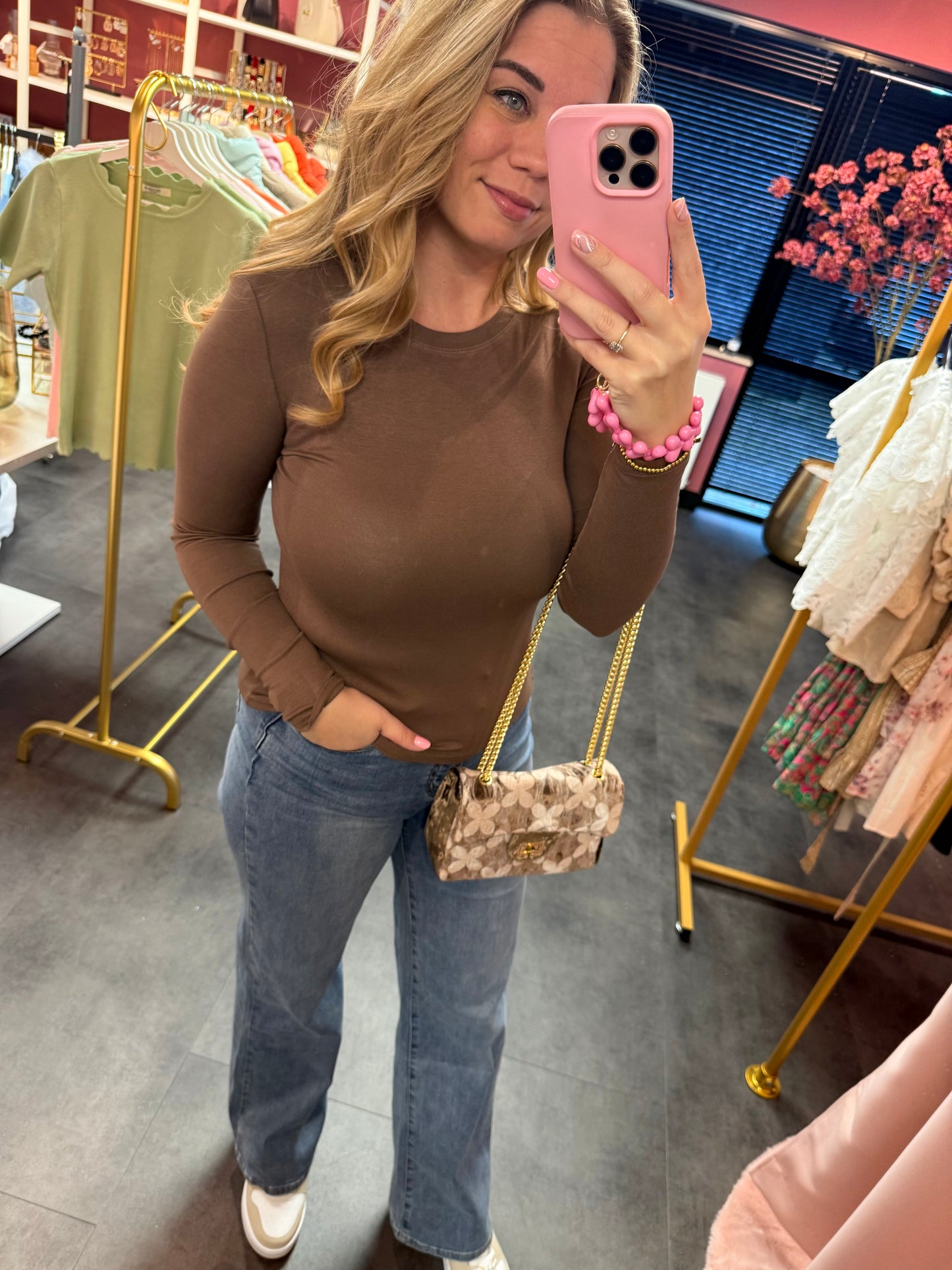 Basic top by Swan - bruin