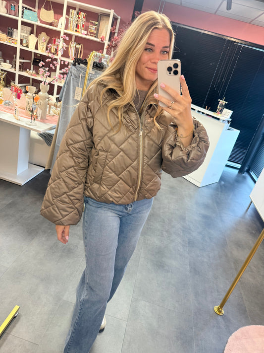 Jas taupe met wijde mouw