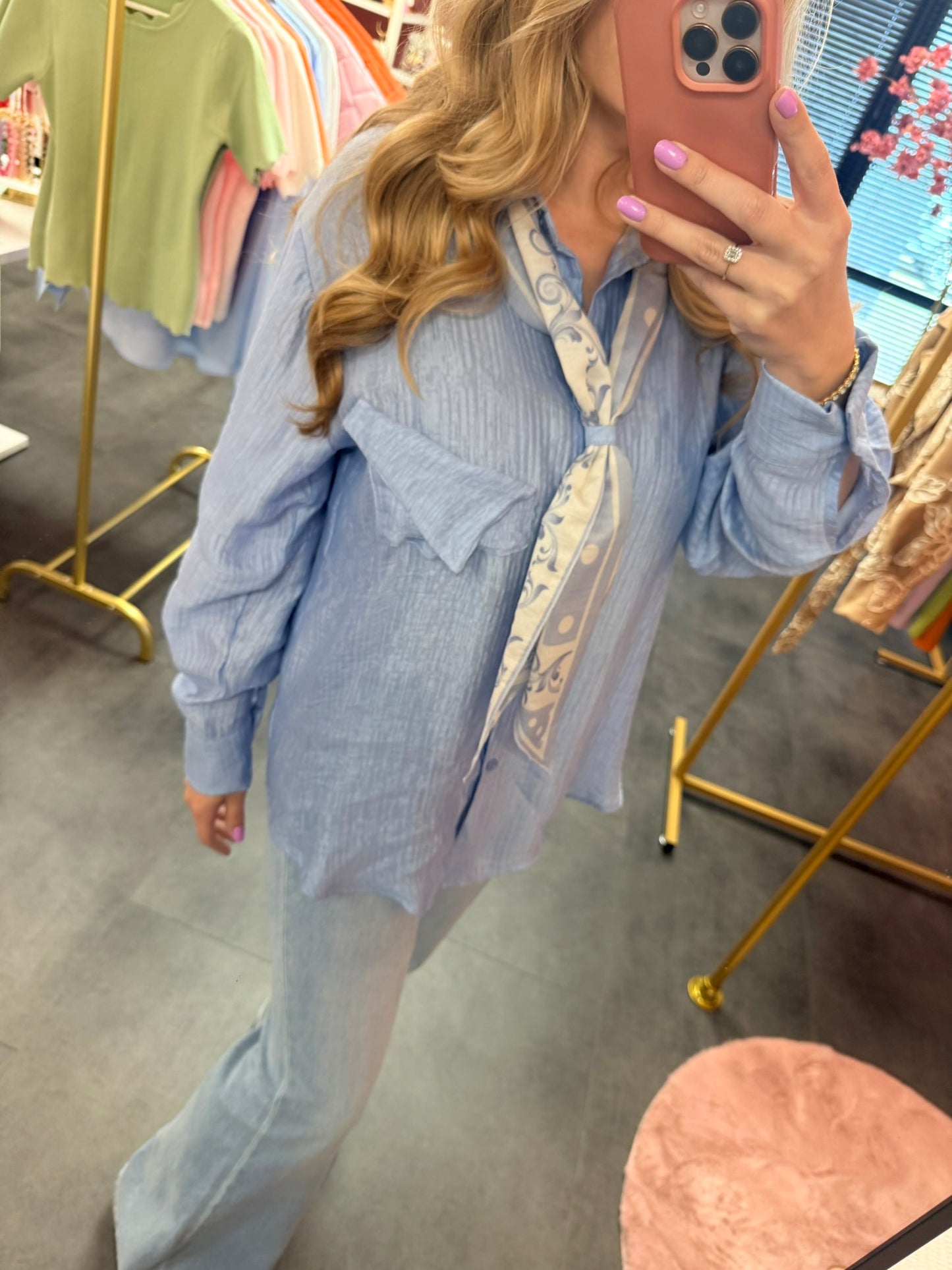 Blauwe blouse met sjaal Ambika