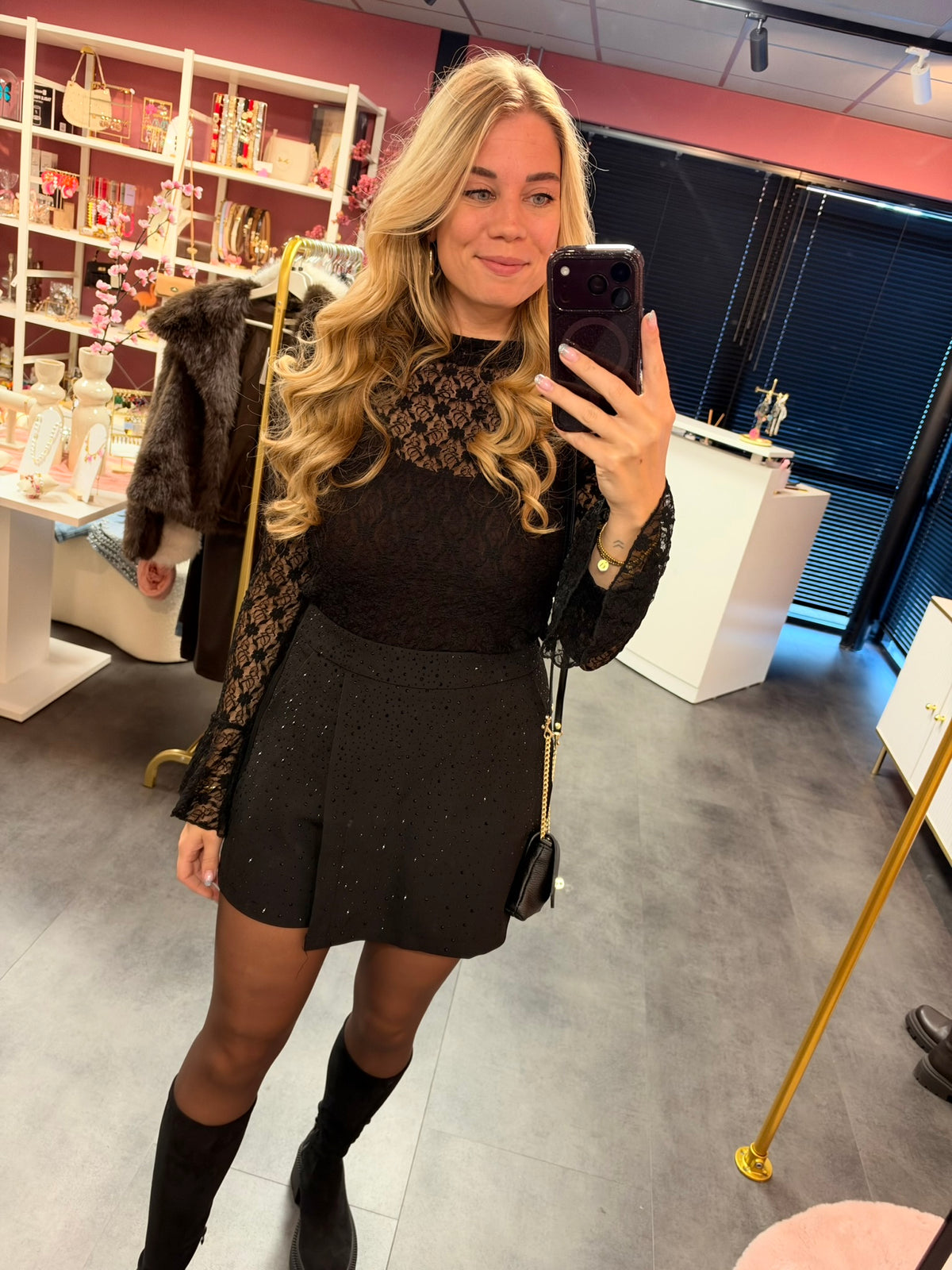 Musthave strass skort zwart
