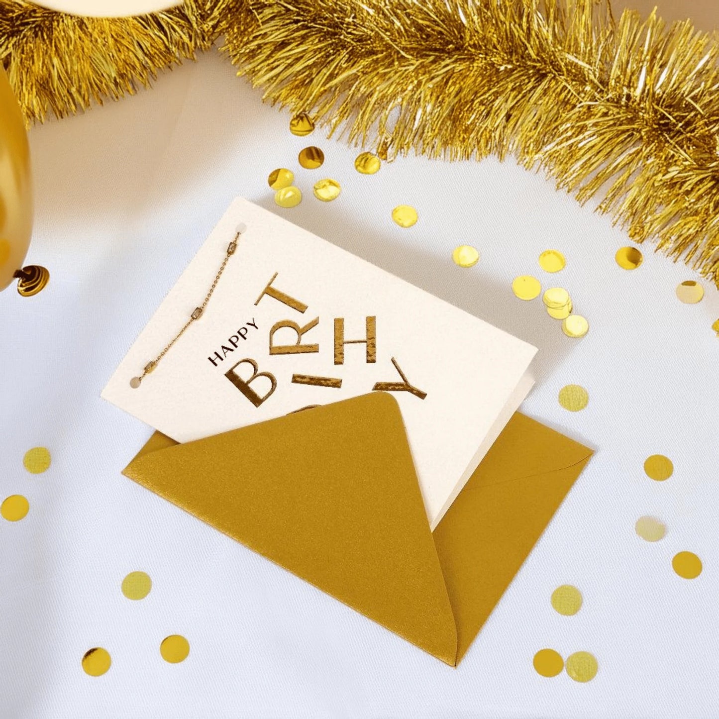 Luxe wenskaart happy birthday met armband goud